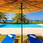 Ariadne Villa