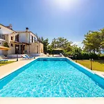 Villa Ariadne