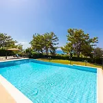 Villa Ariadne