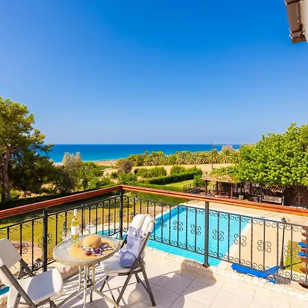 Ariadne Villa *